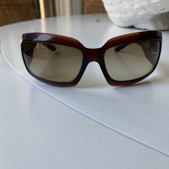 Chanel sunglasses - Picture 3 of 6